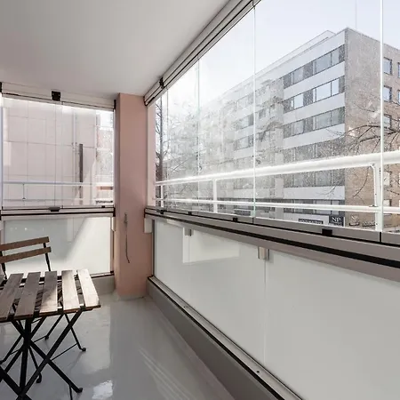 アパート Spacious Downtown With Balcony Next To Restaurants