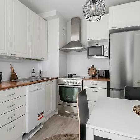 דירה Spacious Downtown With Balcony - Hosts 10 טמפרה