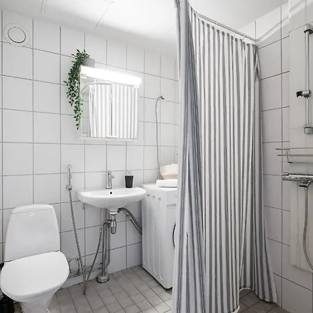 Spacious Downtown Apt With Balcony - Hosts 10