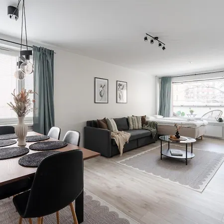 Apartmán Spacious Downtown With Balcony - Hosts 10