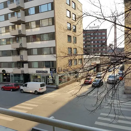 アパート Spacious Downtown With Balcony Next To Restaurants タンペレ